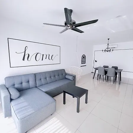 Manhanttan Ipoh Waterpark Homestay By Warmth Stay 4-7Pax 3Br Exterior photo